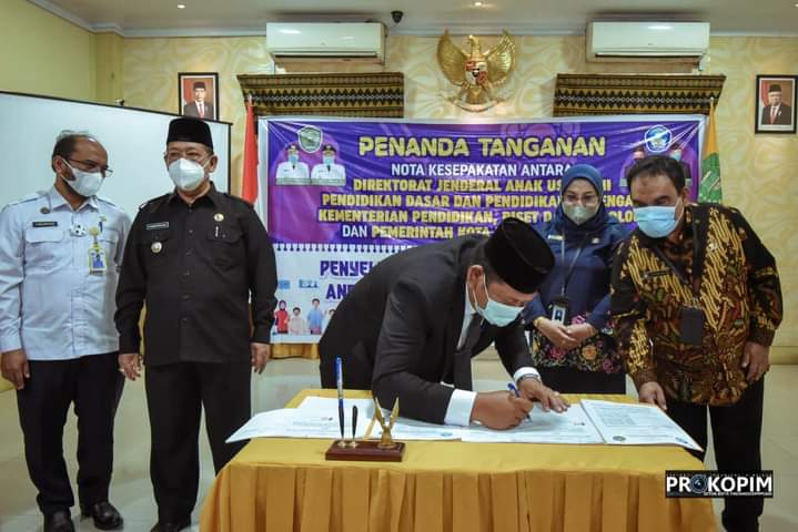 Walikota Irsan Efendi Nasution Lakukan Tandatangani Nota Kesepahaman Dirjend PAUD Dikdasmen Dengan Pemko PSP