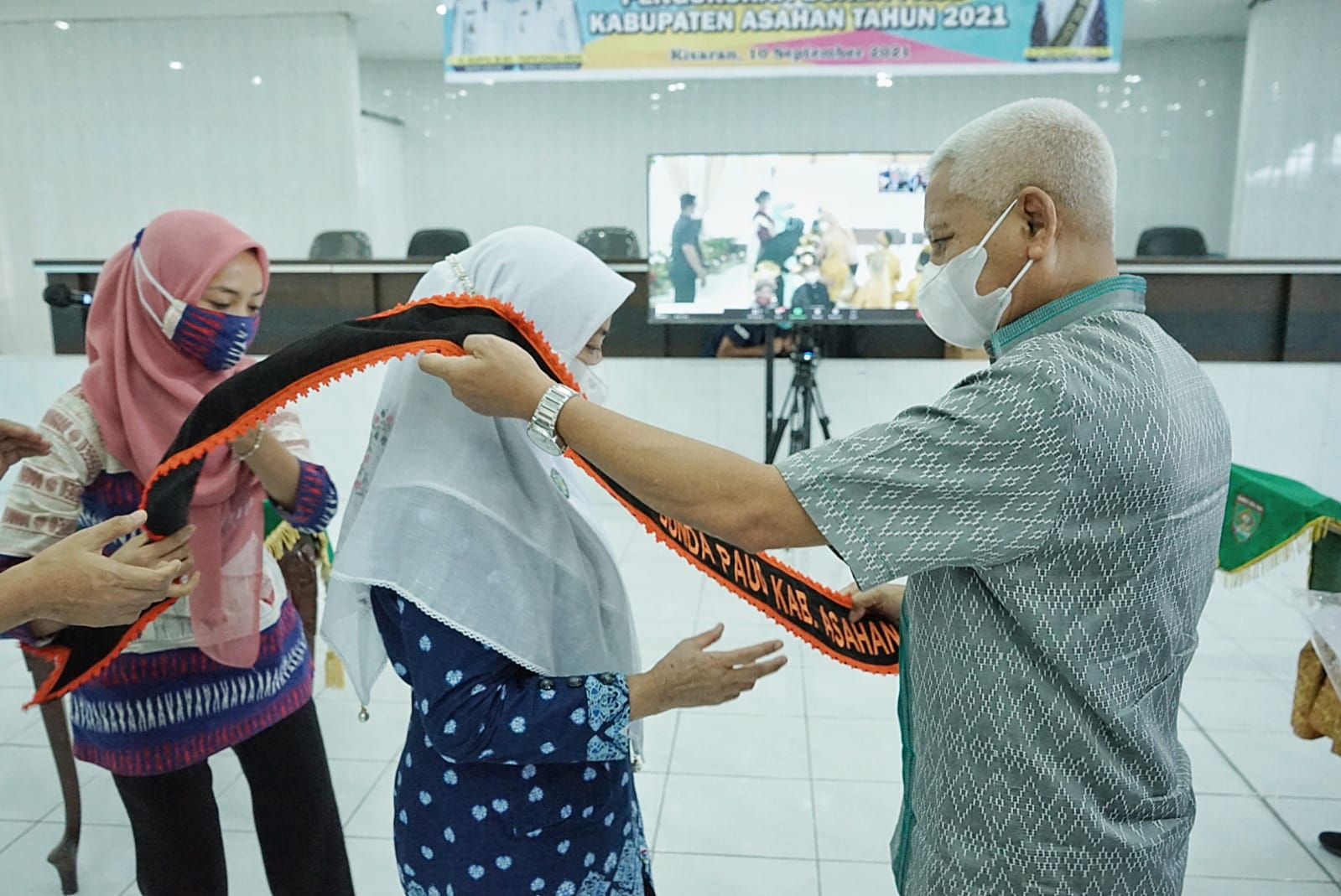 Ny. Hj. Titiek Sugiarti Surya di Kukuhkan Sebagai Bunda PAUD Kabupaten Asahan Tahun 2021