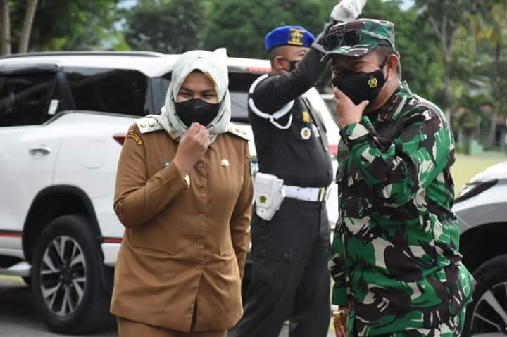 ATIKA AZMI UTAMI NASUTION MENGUCAPKAN TERIMA KASIH ATAS KUNKER BAPAK KAPOLDASU & BAPAK PANGDAM I/BB KE KAB MADINA