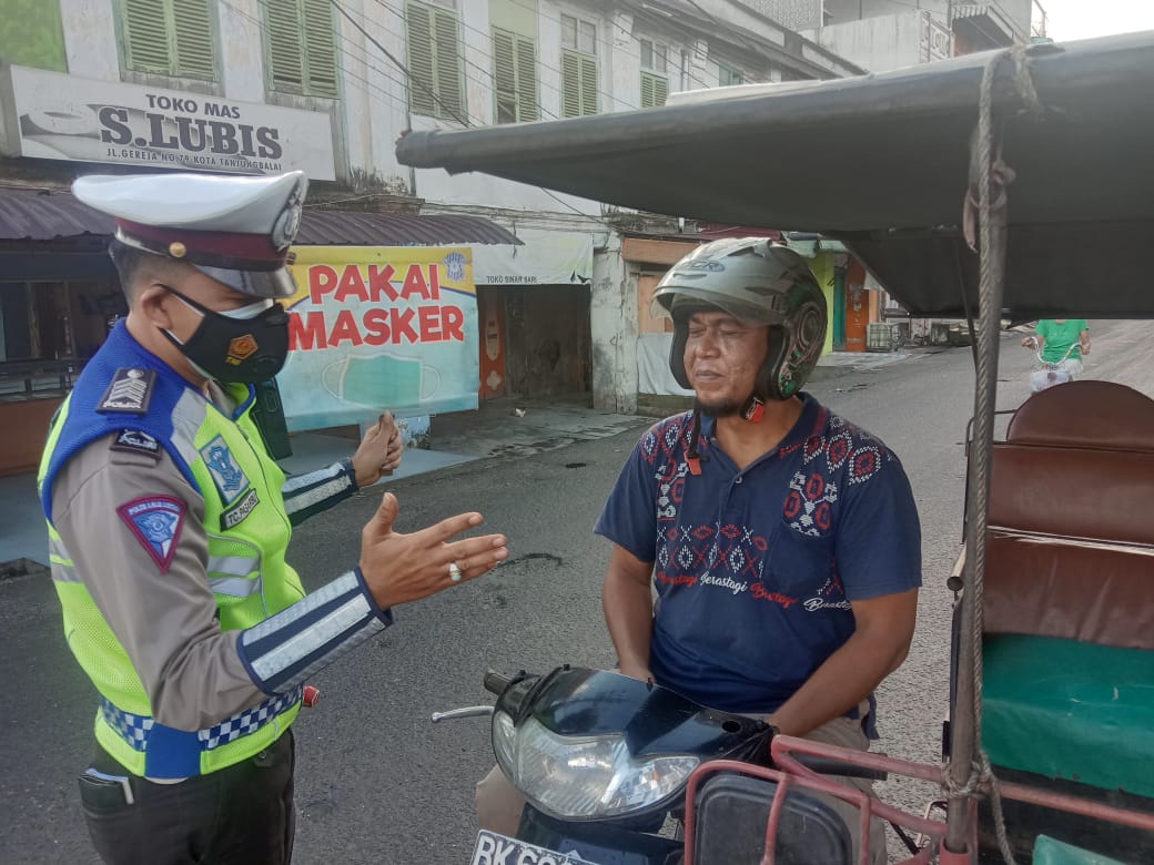 Polres Tanjung Balai Giat Himbauan/Penerangan Tentang Peningkatan Disiplin dan Penegakan Hukum Prokes, Ini Kata AKBP Triyadi