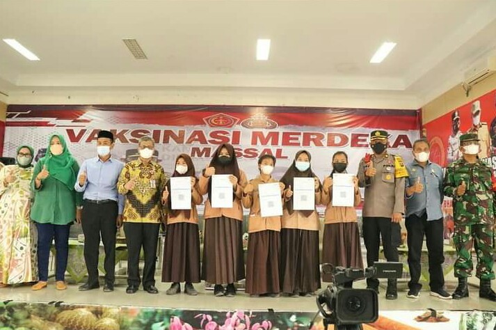VAKSINASI MERDEKA MASSAL KABUPATEN PALUTA, INI KATA BURHAN