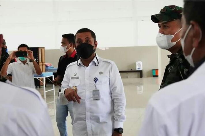 BUPATI PALUTA H ANDAR AMIN HARAHAP RESMIKAN TEMPAT ISOTER TERPUSAT KAB PALUTA