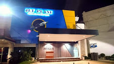 Selain Diduga Acuhkan PPKM, Karaoke Jet Plane Sediakan Ekstasi dan Wanita