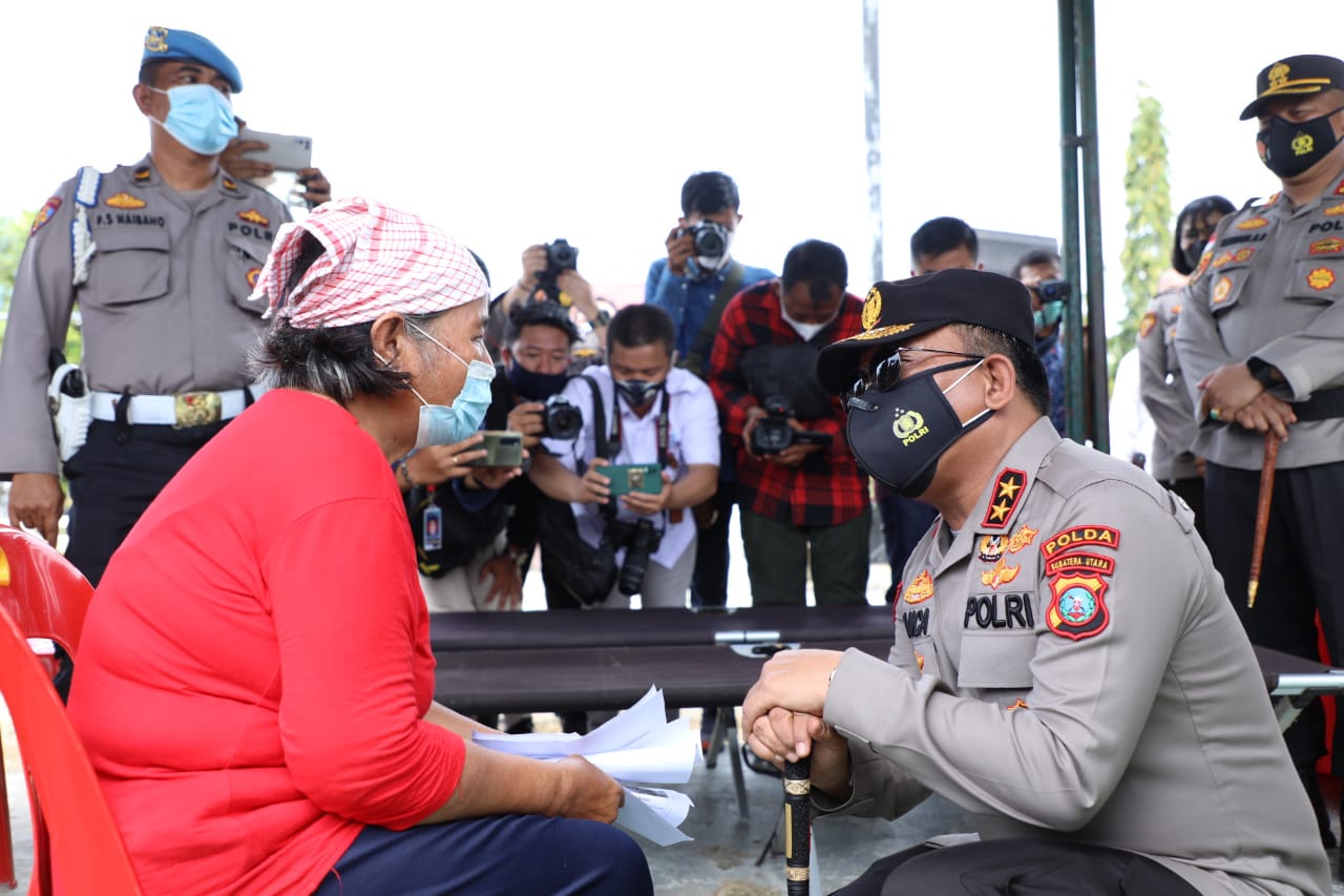 30 Ribu Vaksin Digelontorkan Kapolda Sumut di Kepualan Nias Selatan