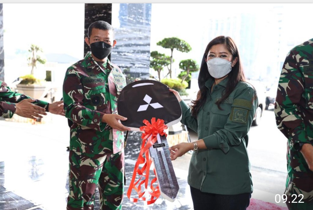 Serahkan 335 Kendaraan Dinas TNI AD, Meutya Hafid : Upaya Mendukung Tugas Pokok Prajurit