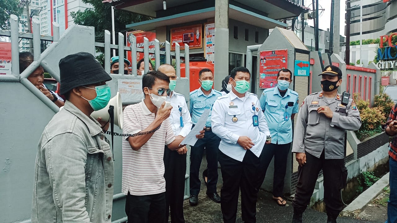DPC MIMPI Geruduk Kanwil Kemenkumham Sumut, Minta Copot Kalapas II A Pematangsiantar