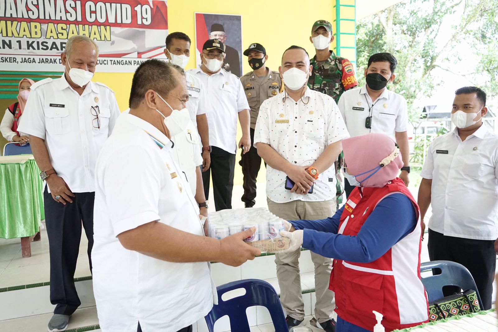 Wakil Bupati Asahan Tinjau Pelaksanaan Vaksinasi di SMA Negeri 1 Kisaran