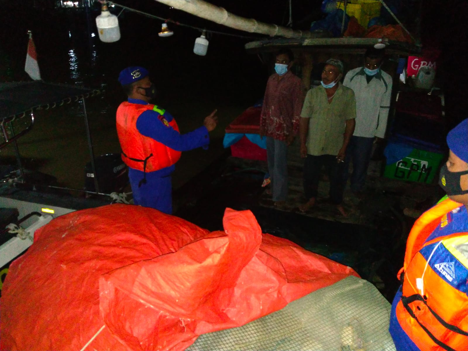 Tim Regu IV Sat Pol Airud Patroli Perairan Selama 1 x 12 Jam