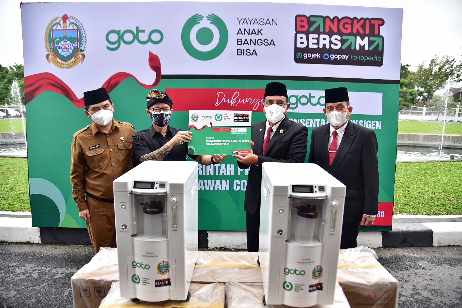Terima 10 Konsentrator Oksigen,  Edy Rahmayadi Apresiasi Dukungan  Swasta Tangani Pandemi Covid-19