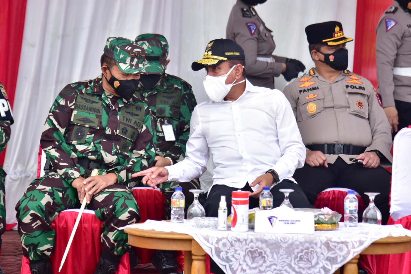 Kapoldasu Irjend Pol RZ Panca Putra :  Personil.Lakukan Tindakan simpatik dan Humanis