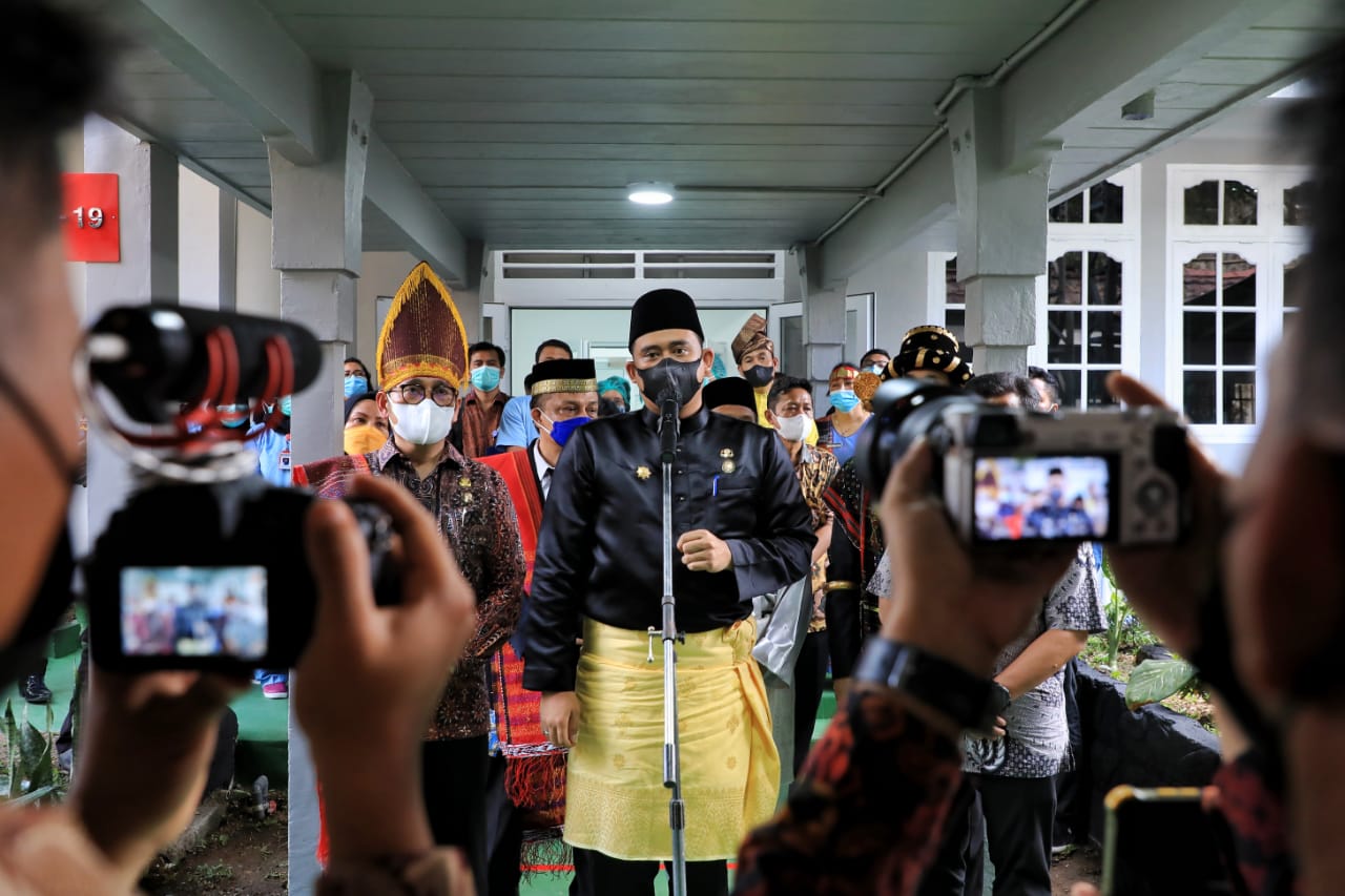 Resmikan Ruangan ICU Khusus Covid-19 , Bobby Nasution : Bukan TempatnyaÂ  Harus Penuh, Namun Pelayanan yang Harus Baik