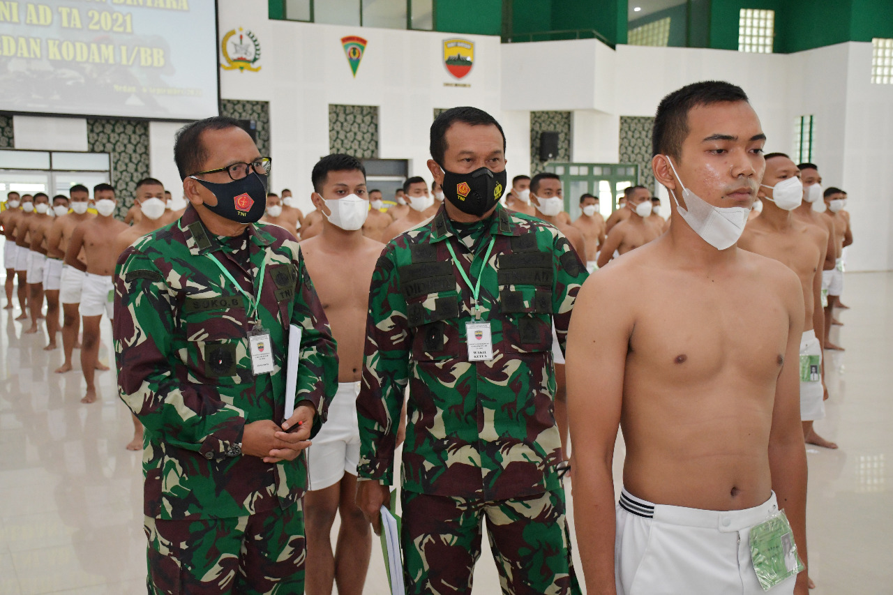 Kasdam I/BB Pilih Calon Prajurit Tangguh Modern dan Profesionalisme Dalam Sidang Parade Penerimaan Bintara PK TNI AD TA 2021