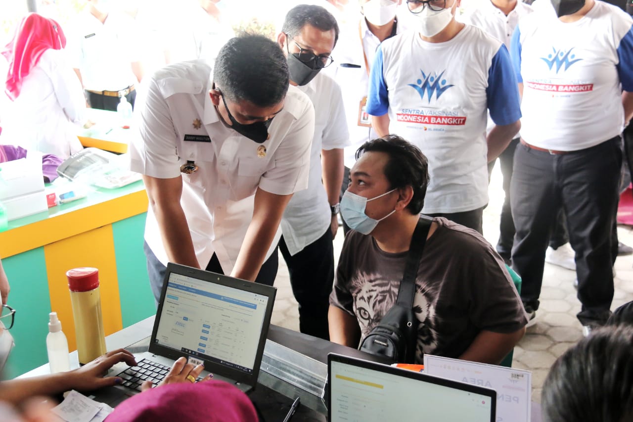 Wali Kota Medan Apresiasi Digelarnya Sentra Vaksinasi Indonesia Bangkit XL Axiata