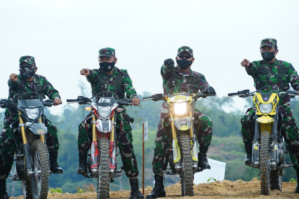 Kasdam I/BB Dampingi Dankodiklatad Tinjau Medan Latihan YTP Yonif R 100/PS