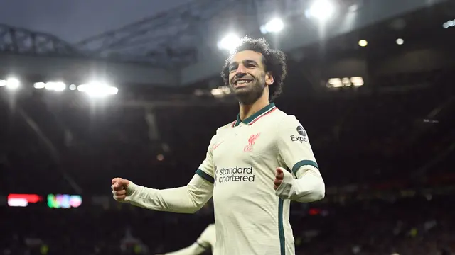 Mohamed Salah Pemain Pertama Sejarah Liverpool Cetak Gol di Tiga Penampilan lawan Manchester United