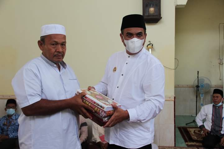 Bupati Mandailing Natal Lakukan Safari Jumat di Mesjid Al-Hidayah Singengu