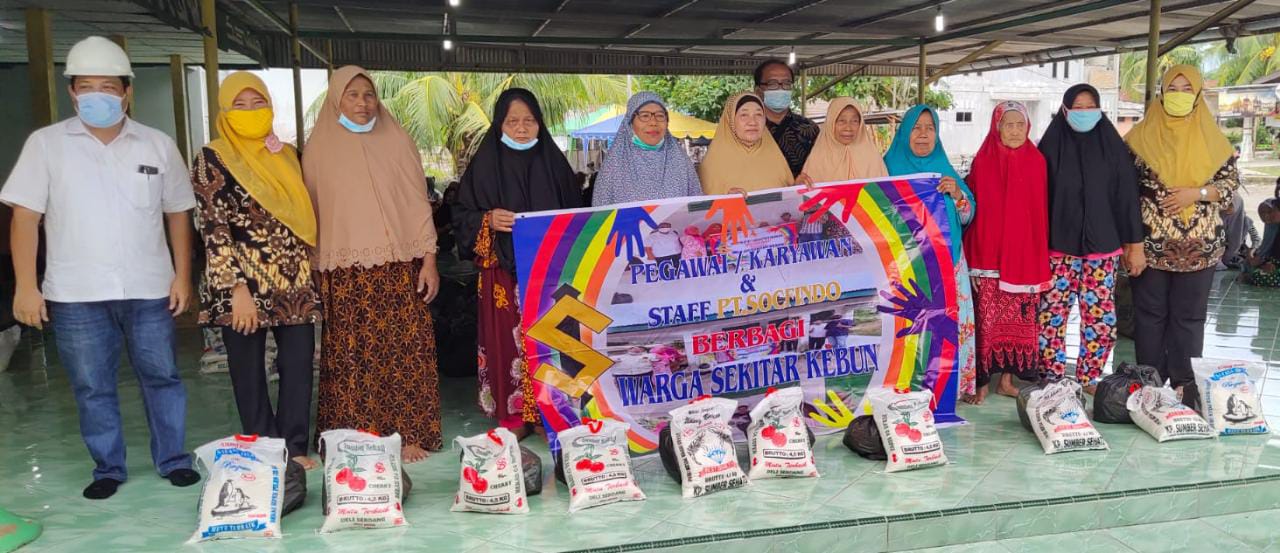 Perusahaan PT. Socfindo Negeri Lama Serahkan 240 Paket Bantuan Sembako Kepada Masyarakat
