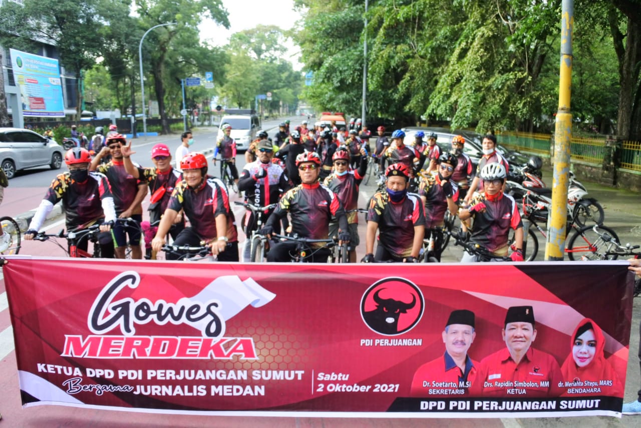 Gowes Merdeka, Jurnalis Bersama PDIP, Ketua PDIP Sumut Rapidin Bagi-bagi Lucky Draw