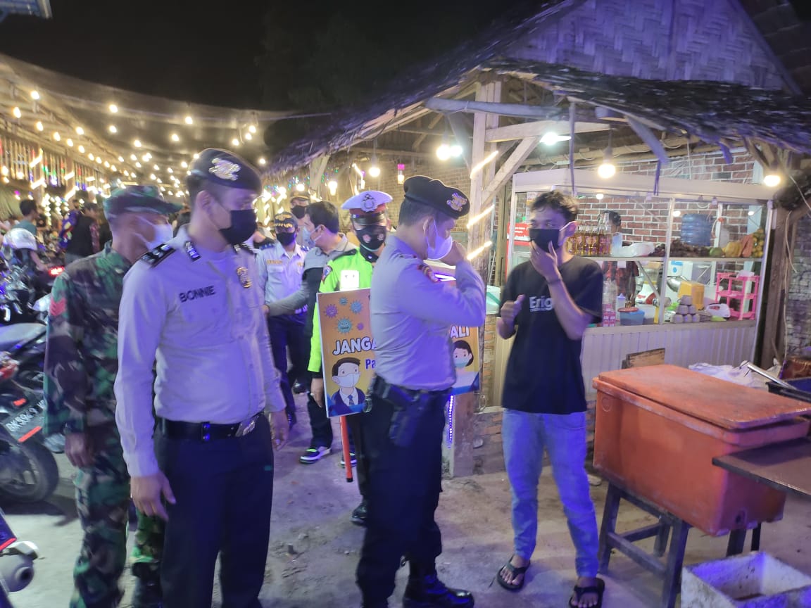 Polres Tanjung Balai Bersama Kodim 0208/Asahan dan Pemko Tanjung Balai Ops Yustisi di 8 Lokasi