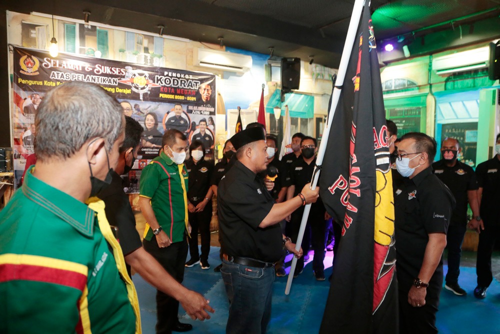 Pengkot Tarung Derajat Medan 2020-2924 Dilantik, Eddy : Harus Wujudkan Era Emas Pada PON 2024