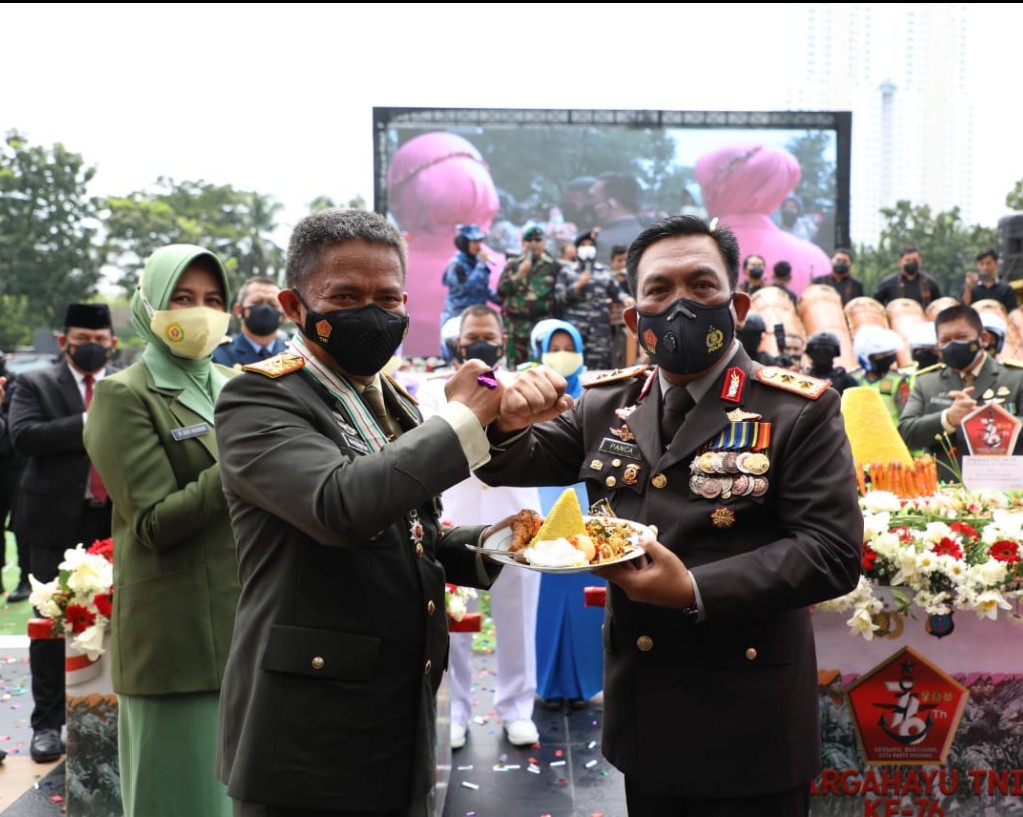 Kapolda Sumut Berikan Suprise di Hari Ulang Tahun TNI ke 76