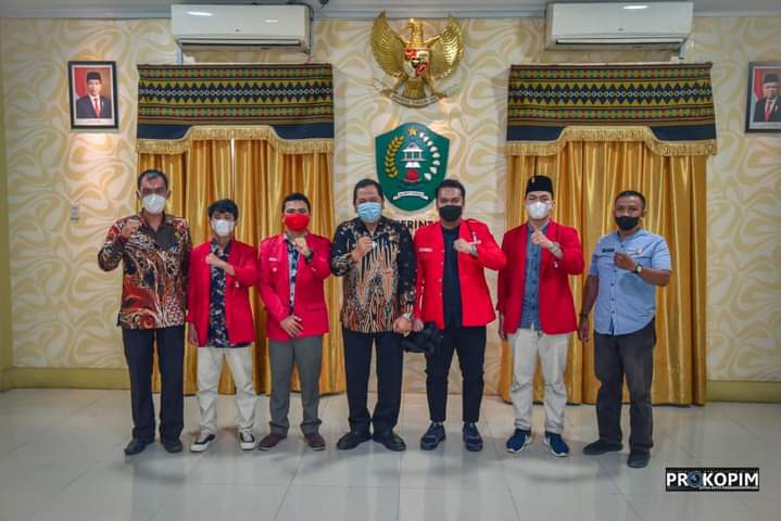 Terima Audensi GMNI, Walikota Irsan Nasution : Berikan Ide dan Gagasan Untuk Pemerintah