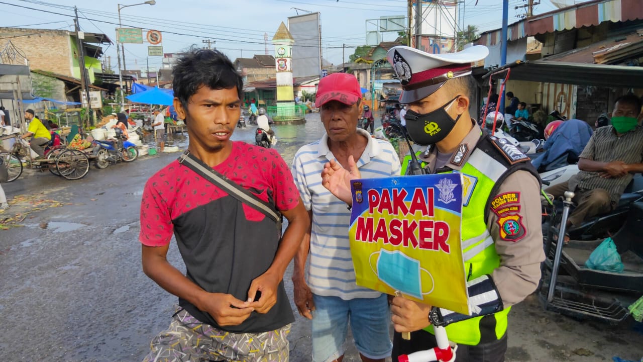 Sat Lantas Polres Tanjung Balai Rutin Lakukan Himbauan/Penerangan Prokes Covid-19