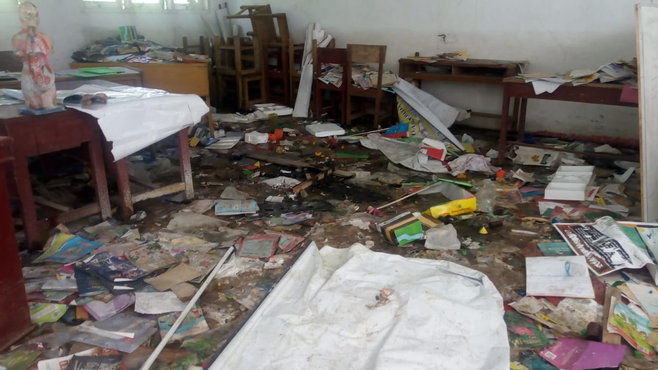 Atap Sekolah Dicuri Dan Mobiler Dirusak, Kepala SD di Sidimpuan Lapor Polisi
