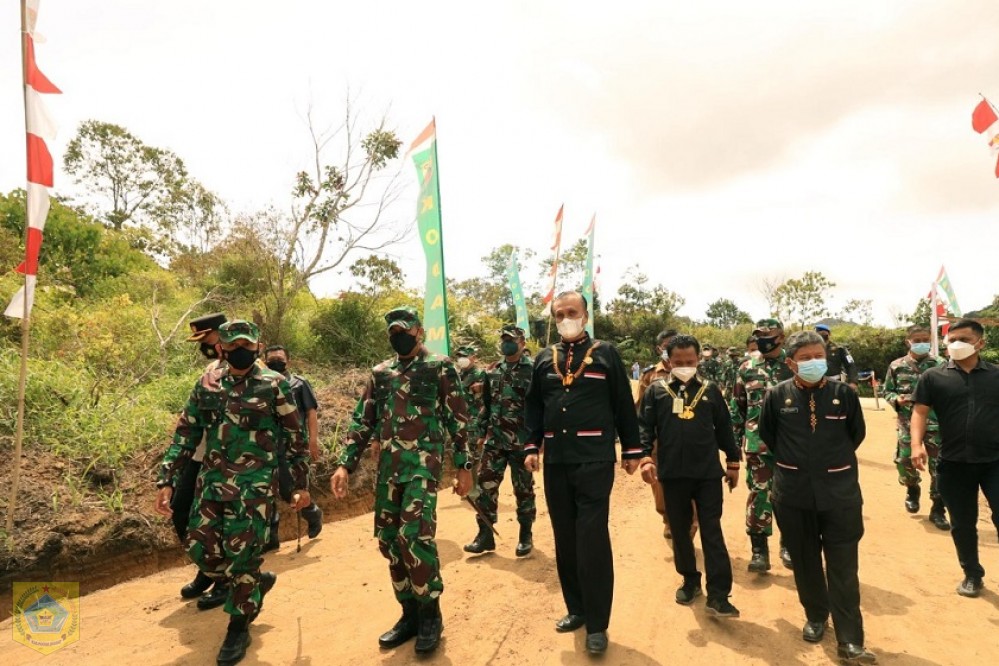 Danrem 023/KS Serahkan Hasil Karya TMMD KE-112 Di Kabupaten Pakpak Bharat