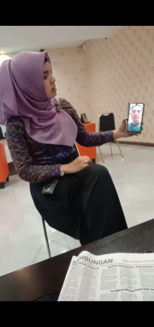 Ibu Korban Kesetrum Membantah, Manager ULP PLN Medan Kota, Oktovo Sudan Memberikan Santunan