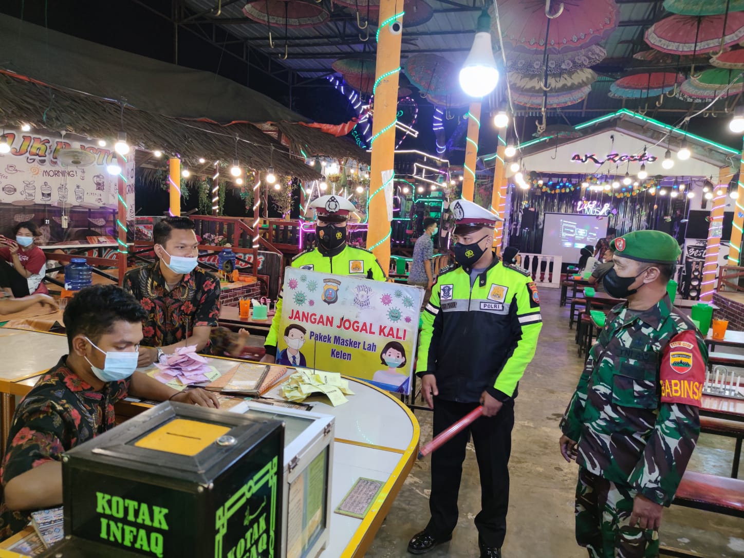 Patroli Gabungan Pemko Bersama TNI dan Polres Tanjung Balai Ajak Masyarakat Putuskan Mata Rantai Virus Covid-19