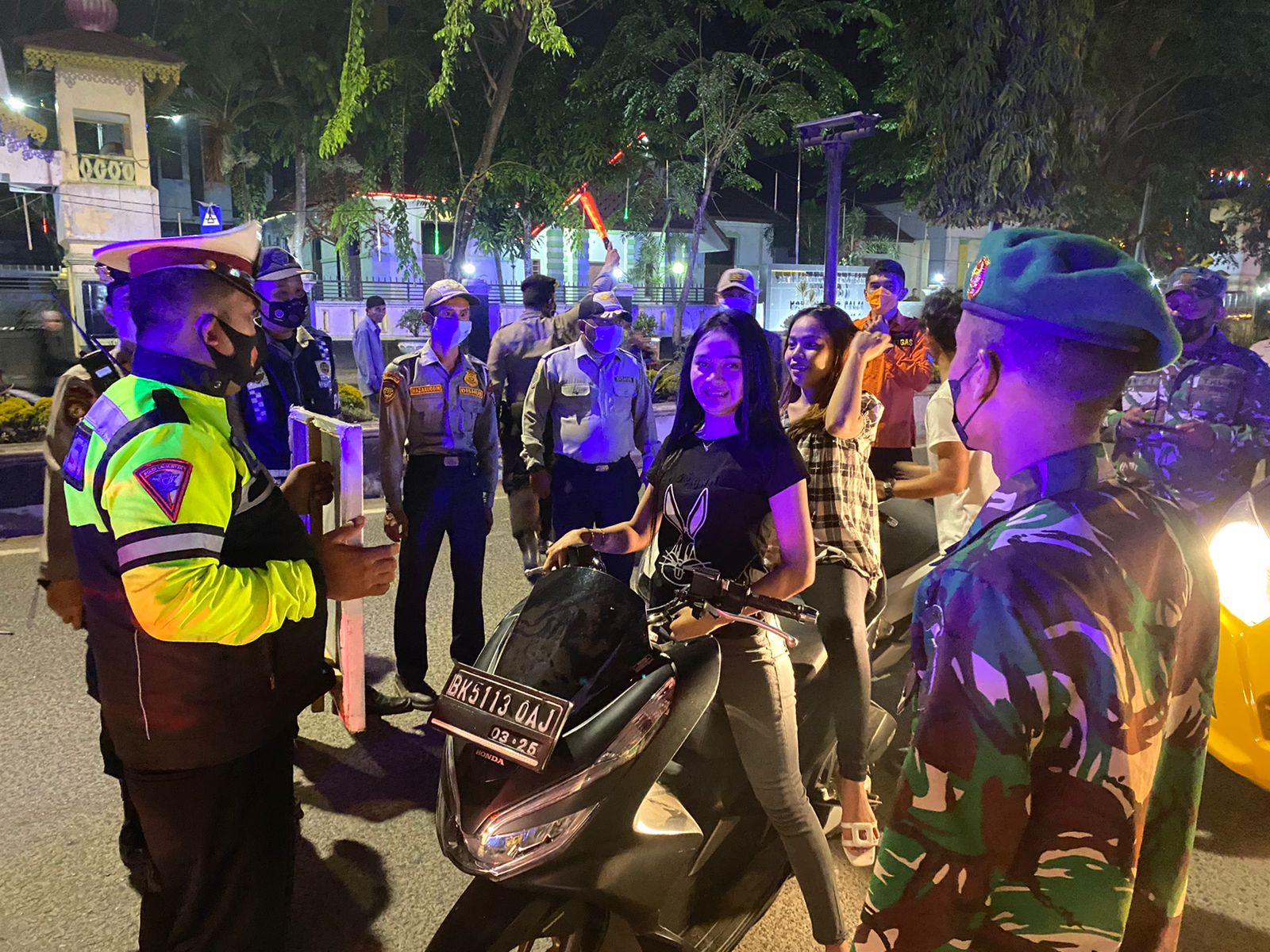 Ops Yustisi Polres Tanjung Balai Bersama Kodim 0208/Asahan dan Pemko Tindak 120 Orang Pelanggar Prokes