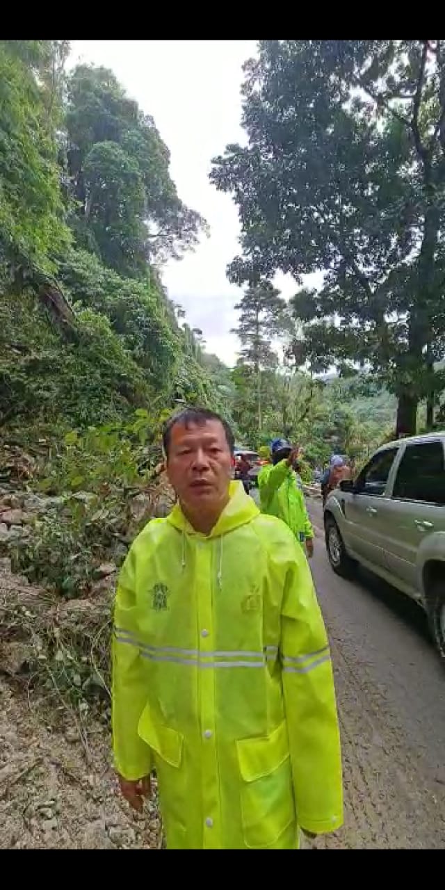 3 Tewas Akibat Longsor di Tikungan Tirtanadi-Sembahe, Jalan Medan-Brastagi Buka Tutup
