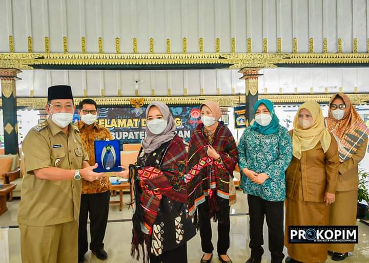 Arwin Siregar Antarkan tim driver