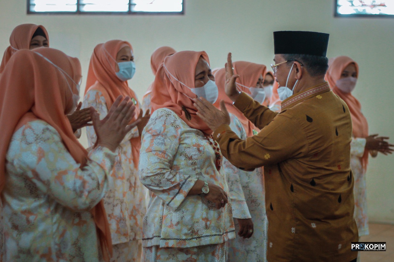 Wakil Wali Kota Padangsidimpuan Arwin Siregar mengukuhkan Pokja Bunda PAUD