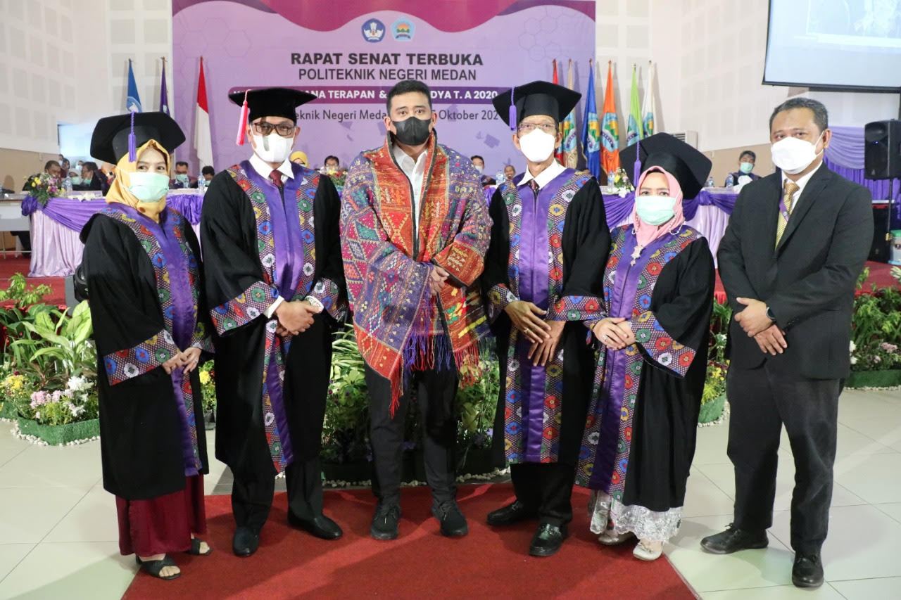 Walikota Medan Bobby Motivasi Wisudawan Polmed