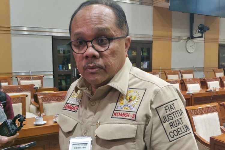 Diancam Dilaporkan, Akhirnya Junimart Minta Maaf kepada Pemuda Pancasila