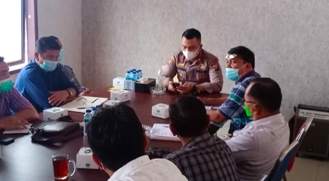 Jelang Natal, Kapolsek Percut Sei Tuan Ajak Para Pengurus Gereja Bersinergi Patuhi Prokes