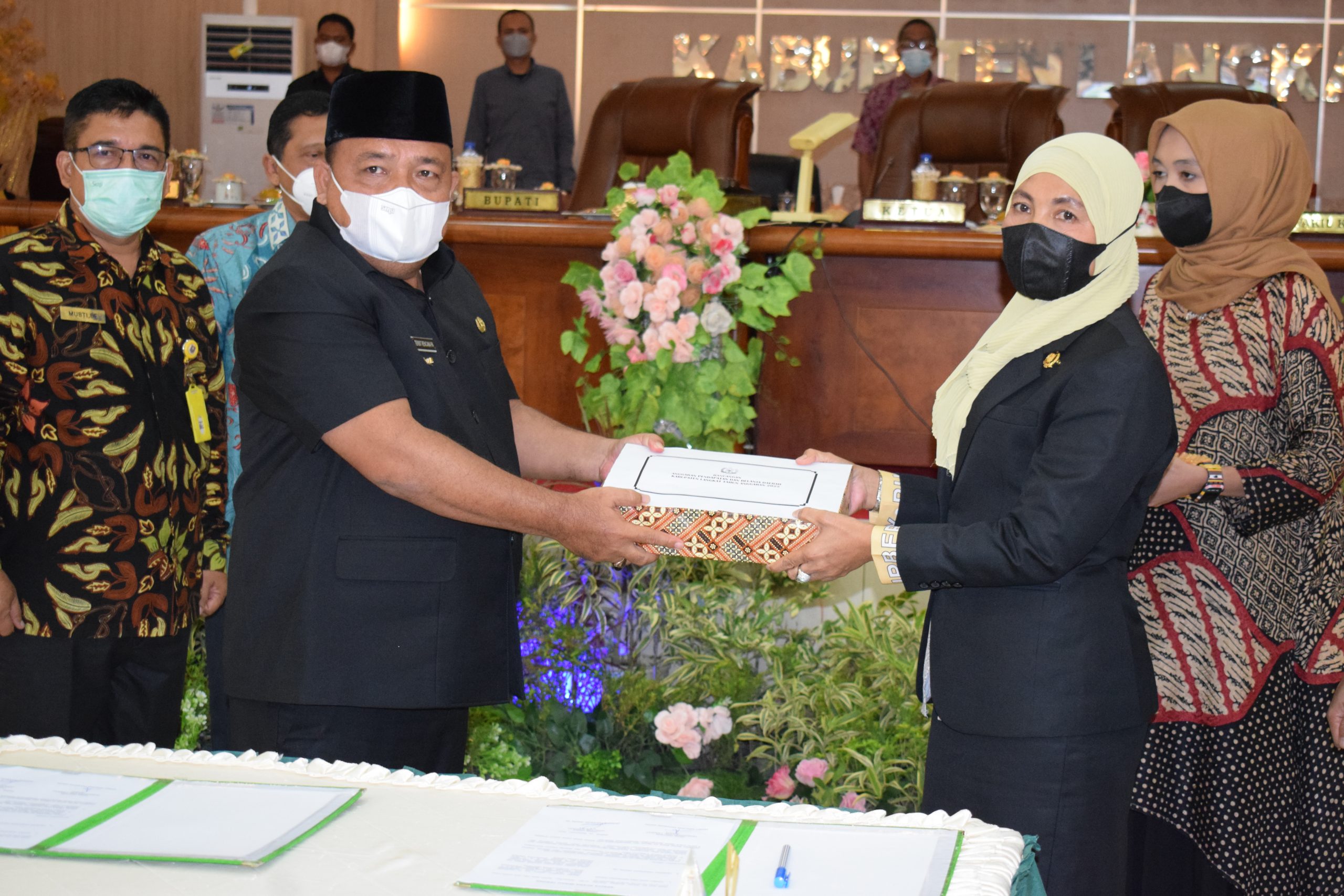 DPRD Langkat Gelar Paripurna Penyampaian Ranperda APBD 2022