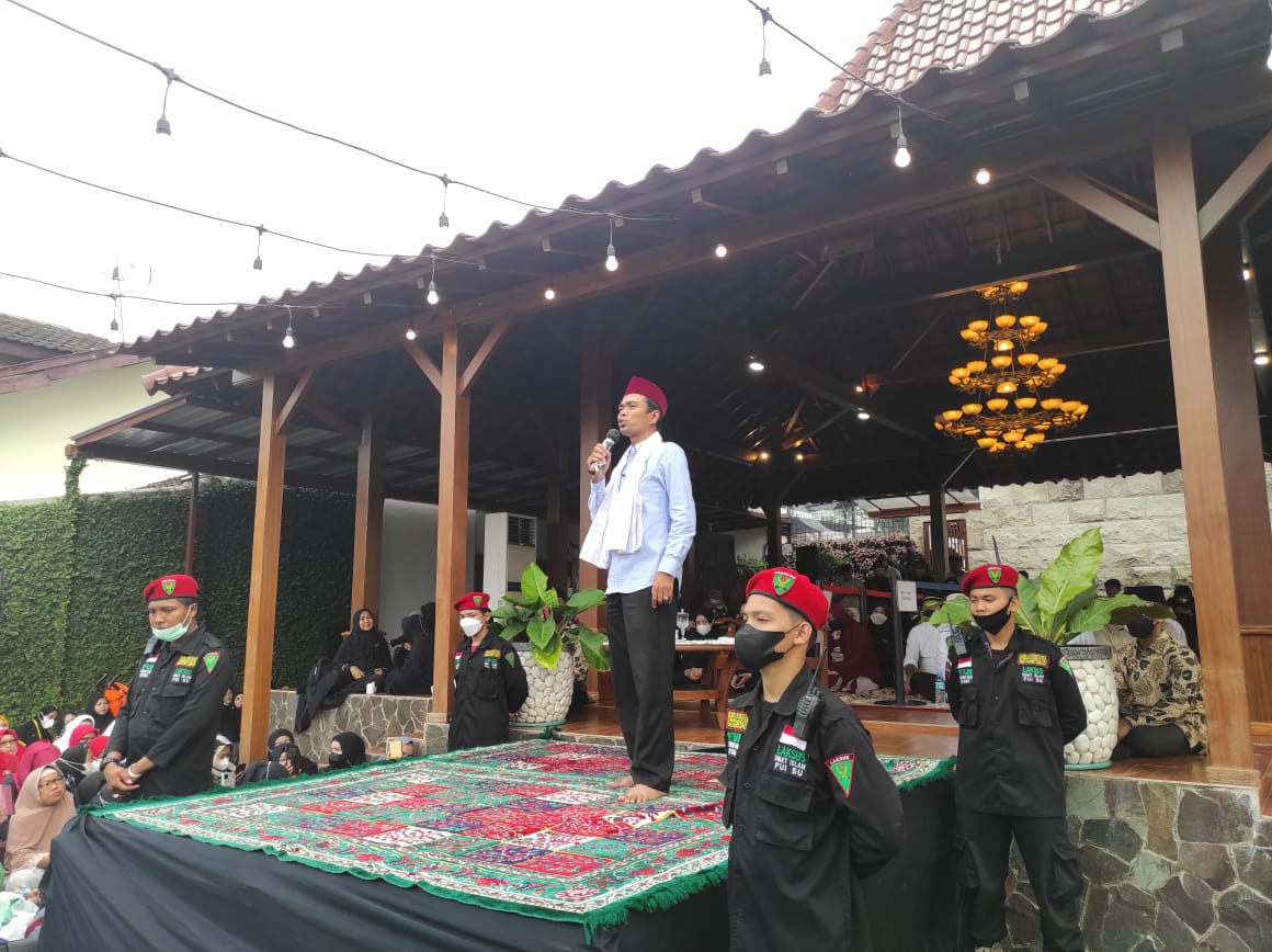 UAS di Pengajian Akbar Khadijah Sampaikan Pentingnya Menjaga Harkat Martabat Wanita