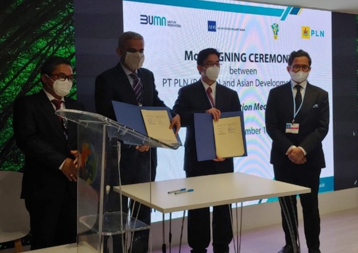 PLN Gandeng ADB Tekan Emisi Karbon di Sektor Kelistrikan RI