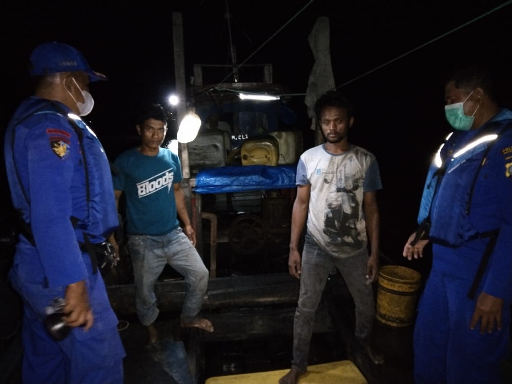Sat Pol Airud Lakukan Polmas dengan Patroli Perairan Selama 1 x 12 Jam