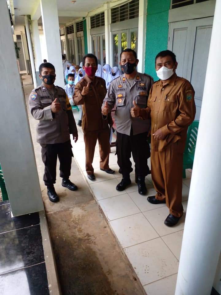 POLSEK BATUNADUA KOTA SIDIMPUAN GERCEP VAKSINASI TINGKAT PELAJAR