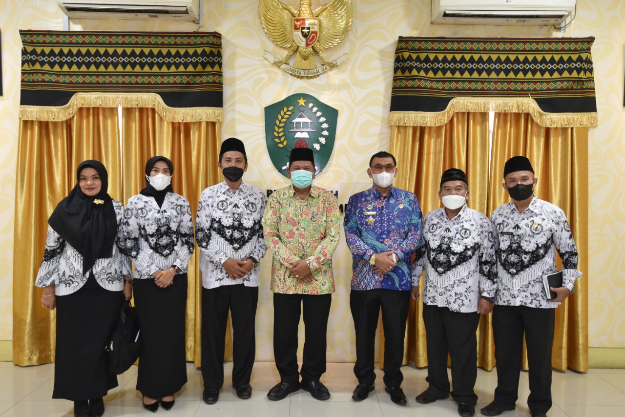 Terima Audiensi, Walikota Irsan Efendi Nasution : Apresiasi dan Dukung Kegiatan HUT PGRI