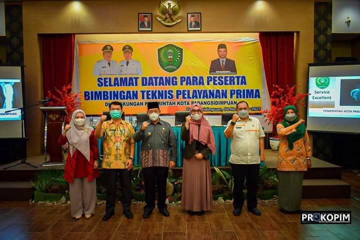 Wakil Walikota Padangsidimpuan buka Bimbingan Teknis Pelayanan Prima