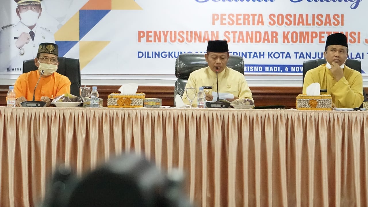 Waris Thalib Buka Sosialisasi Penyusunan Standar Kompetensi Jabatan di Lingkungan Pemkot Tanjungbalai
