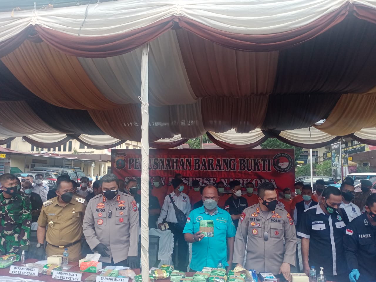 Kapoolrestabes Medan Bersama Forkopinda Kota Medan Musnahkan Narkoba Senilai Rp 37 Miliar, 8 Tersangka Diamankan