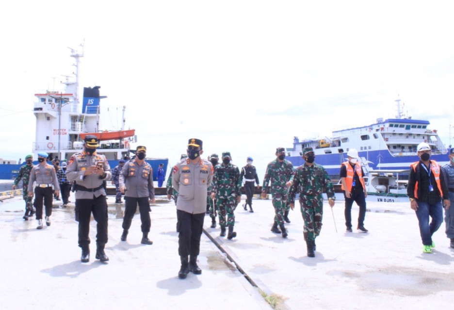 Cek Penerapan Prokes, Kapoldasu dan Pangdam I/BB Kunjungi Pelabuhan Laut Gunung Sitoli