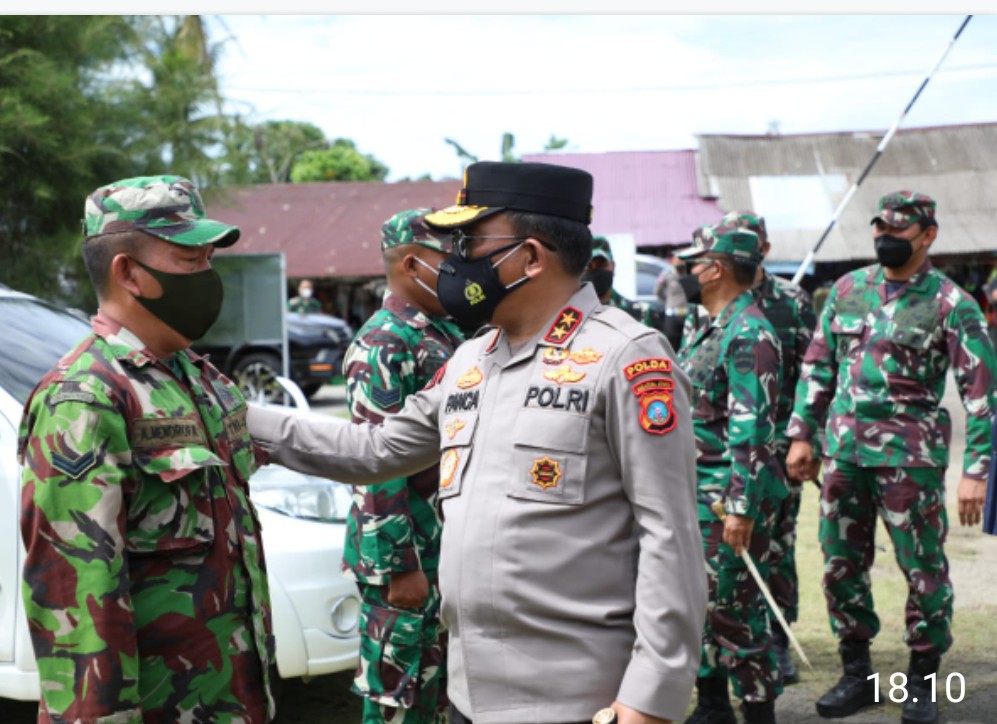 Singgahi Polsek dan Koramil Sirombu Nias Barat,  Pangdam I/BB dan Kapolda Sumut: Ingatkan Personel Kejar Vaksinasi