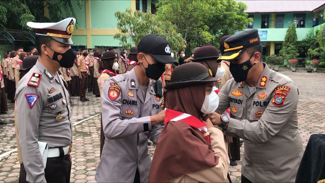 Kapolres Tanjung Balai Irup Apel Pembentukan Patroli Prokes Siswa/i di SMAN 1 Kota Tanjung Balai